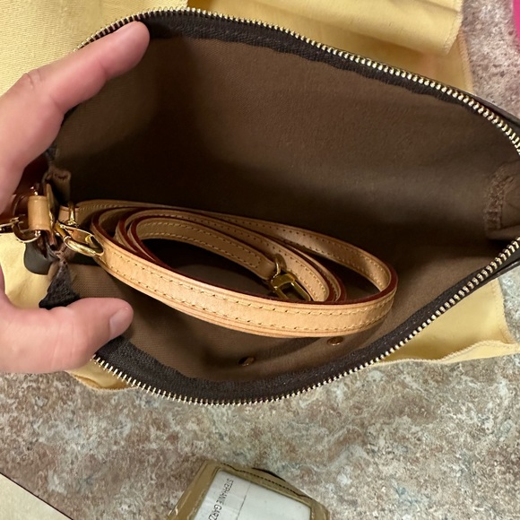 Louis Vuitton Eva - Picture 4 of 5